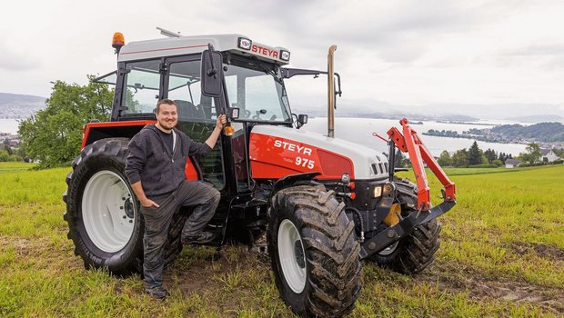 Der Steyr 975 M ist der Traumtraktor von Brian Blattmann.  (Bild: «die grüne» / Gian Vaitl)