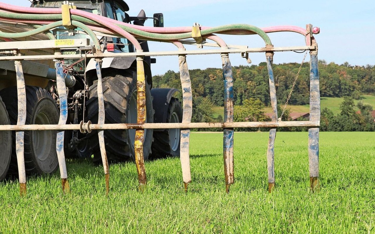 Technische Anpassungen sind meist einfacher umzusetzen, da ihre Wirkung messbar ist, so auch beim Schleppschlauch. 