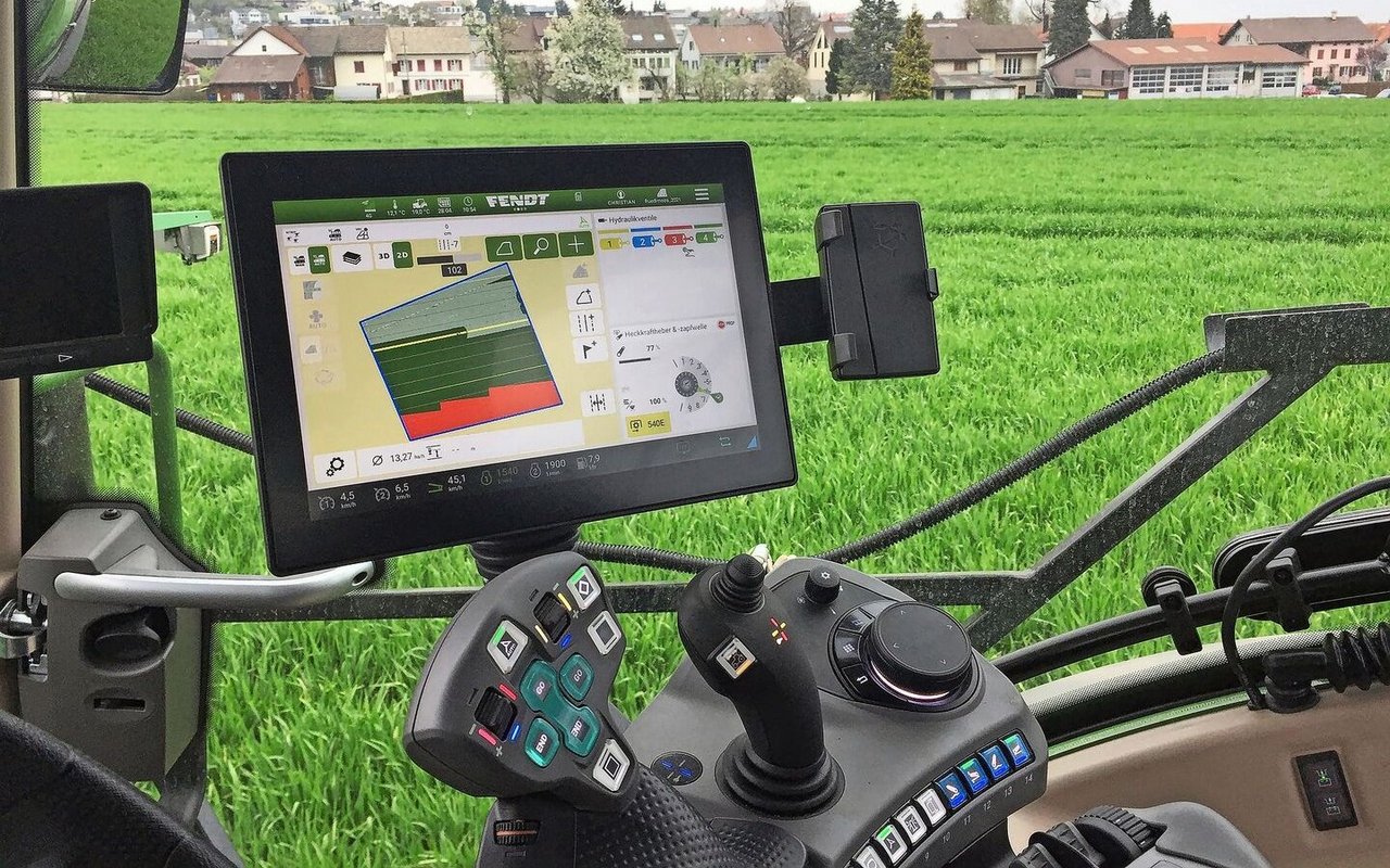 Eine der Smart-Farming-Anwendungen: Teilflächenspezifische Düngung, basierend auf Sensordaten.