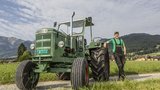 Jan Kropf, Landwirt aus Wattenwil BE, sammelt Bührer-Traktoren.  (Bild: «die grüne» / Pia Neuenschwander)