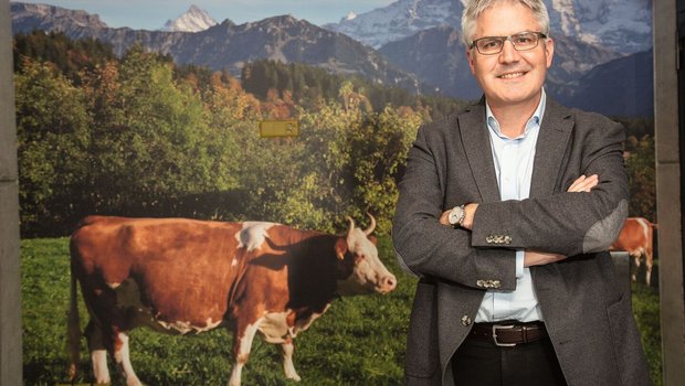 Im Eingangsbereich des BLW: Bauernsohn Christian Hofer kennt seine Rolle. Er muss  im Umfeld der Verwaltung mehrheitsfähige Lösungen vorschlagen.