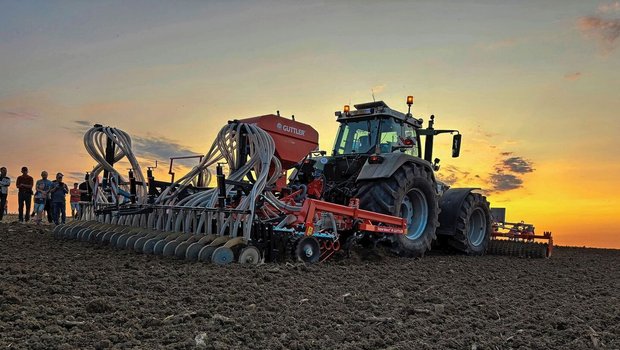 Die Swiss-Seed-Profi-Säkombination ist eine flexible Präzisionssämaschine für alle Saaten ausser Einzelkorn und kann sowohl für die Mulch- als auch für die Pflugsaat eingesetzt werden. 
