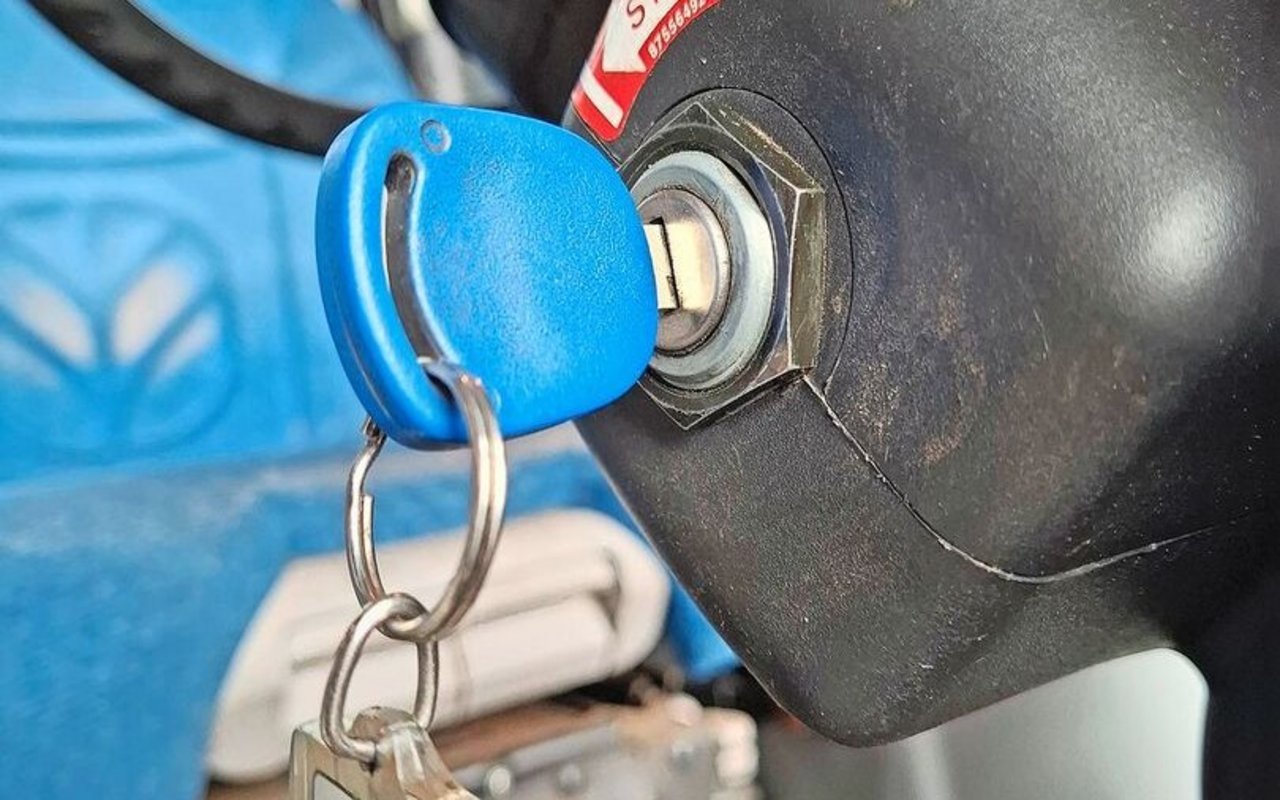 Wer den Schlüssel nicht stecken lässt, kann Unfälle vermeiden und sich Ärger wegen Haftungsfragen ersparen.