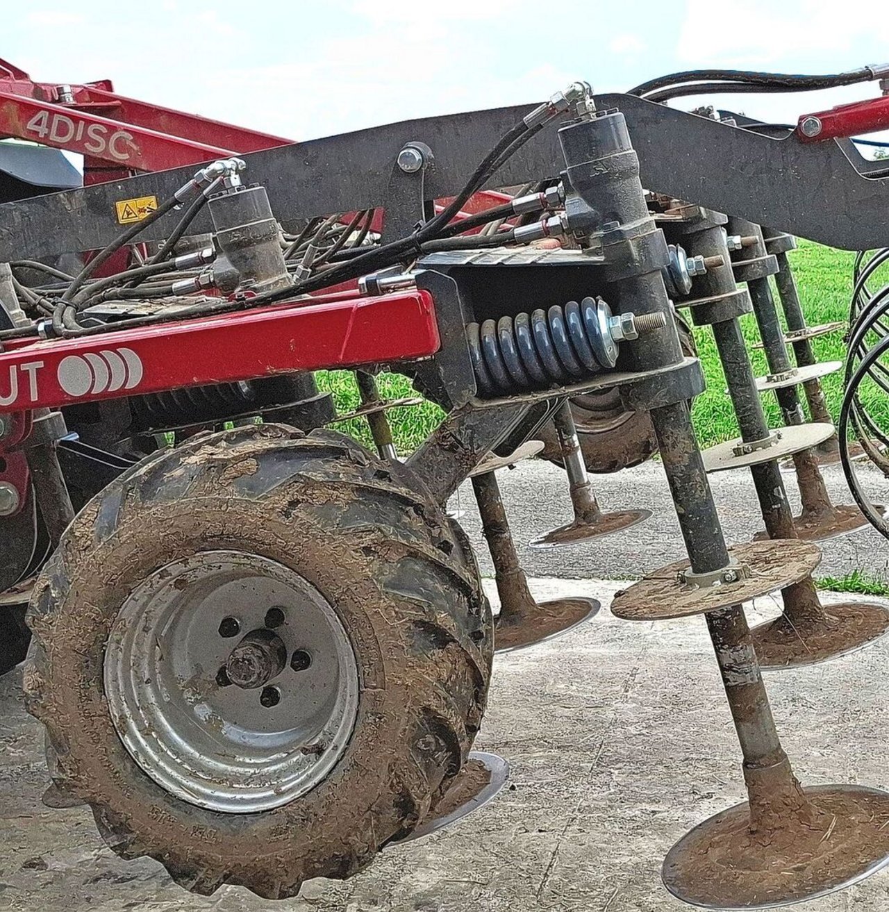 Jede Scheibe hat einen eigenen Hydraulikmotor. 